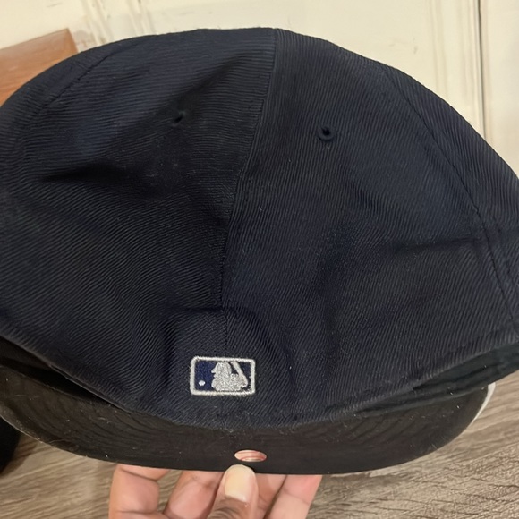 Detroit Tigers Hat size 8 New Era Blue With gray Pre Owned - Picture 3 of 3